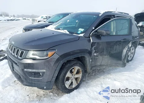 2018 Jeep Compass Latitude 4X4 z USA, uszkodzony, nr VIN 3C4NJDBB8JT362011